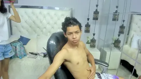 leslieanddrako webcam model stream image