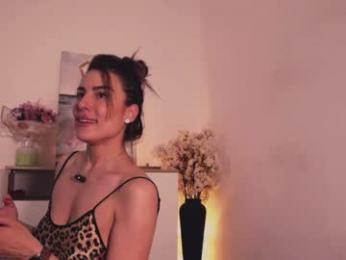 misslullu webcam model stream image