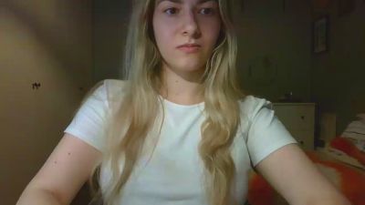 Rosie_June webcam model stream image
