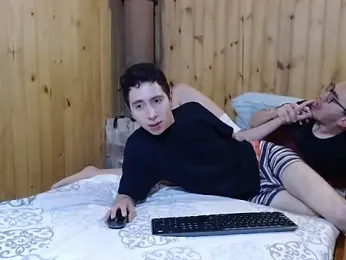 Diptongo webcam model stream image