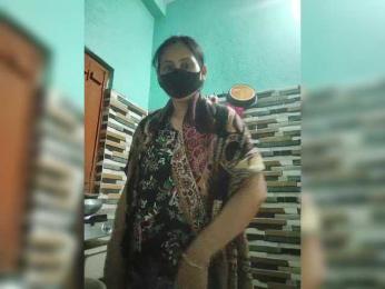 Pakhi webcam model stream image