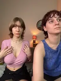 Jitoon_Exe webcam model stream image