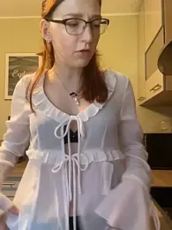 FinaFoxy webcam model stream image