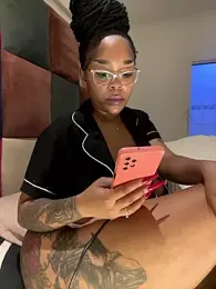 sexyTHANDO webcam model stream image