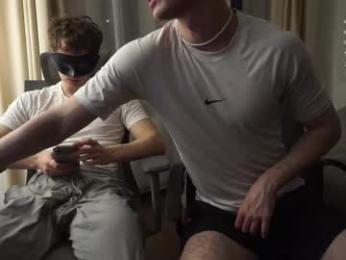 adam_21cm webcam model stream image