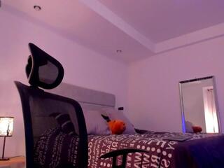 Chirs Morgan webcam model stream image