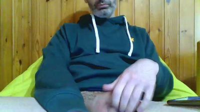 calabrese_84 webcam model stream image