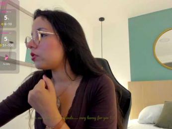 lucy-blue28 webcam bongacams model stream image