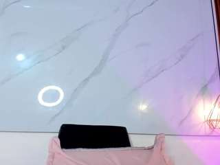 zoe-zc webcam model stream image