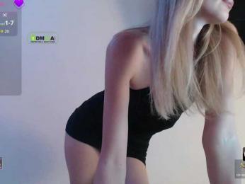 Your_fantasy webcam model stream image