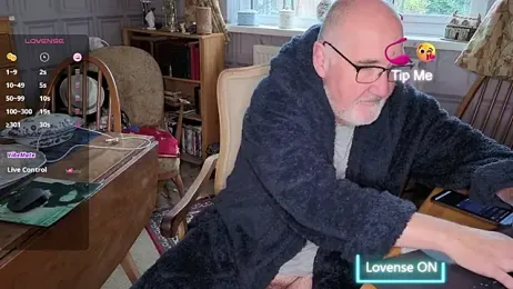 Adamdaddybear webcam model stream image