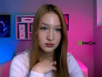 playful_sophie webcam model stream image