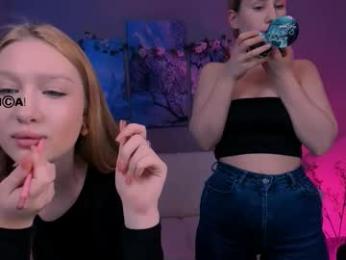 playful_sophie webcam model stream image