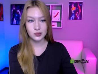 playful_sophie webcam model stream image