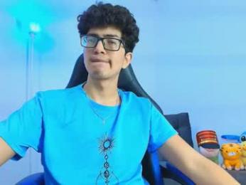 tylerwhiite_ webcam model stream image