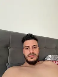 darkciupe webcam model stream image