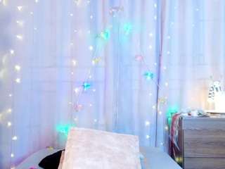 jade-brunnette webcam model stream image