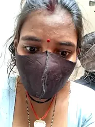 RAYI_Queen_3 webcam model stream image