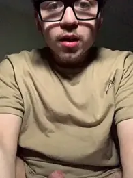 Izzou123 webcam model stream image