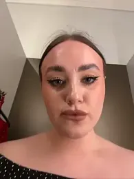 KiraSunshine webcam stripchat model stream image