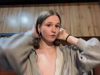 nloraaa webcam model stream image