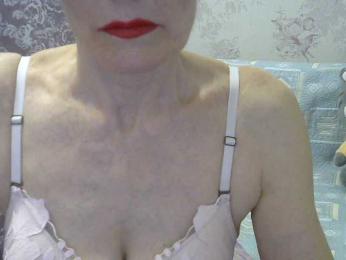 Red-Rose-777 webcam model stream image