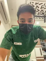 Dark_2465 webcam model stream image