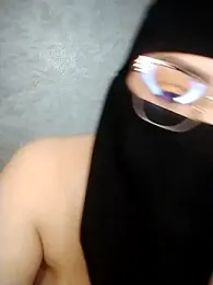 Arabic-loka webcam model stream image