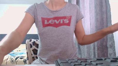 Amedeia webcam model stream image