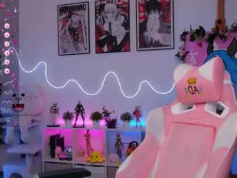 holliwould_ webcam model stream image