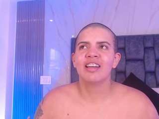 wildy-temping webcam model stream image