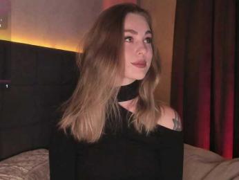 AlisaClark webcam model stream image