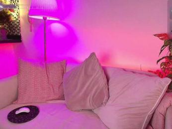 SallyeLeins webcam model stream image