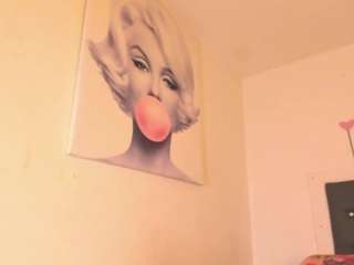 sexxy-naomi webcam model stream image