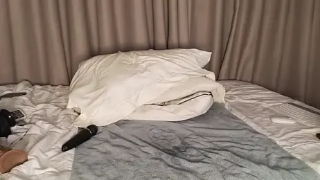 LucyNuty webcam model stream image