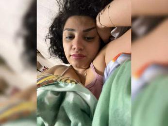 Meri-m webcam model stream image