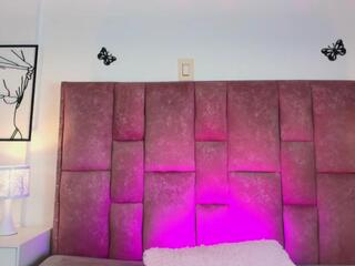 Nicol Miler webcam model stream image