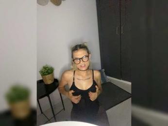 AishaKali webcam model stream image