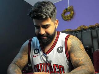 Leonidas Murphy webcam model stream image