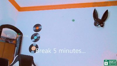 Poetica_ webcam model stream image