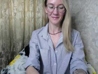 Melody121 webcam model stream image