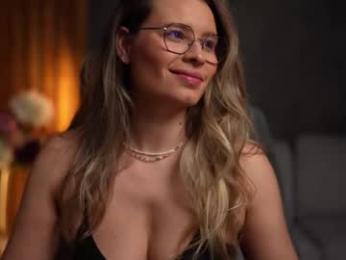 brandywhite webcam model stream image