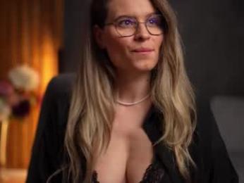 brandywhite webcam model stream image