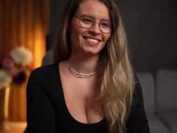 brandywhite webcam model stream image