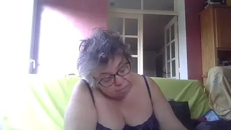 Vandeae44 webcam model stream image