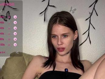HeyZoe webcam model stream image