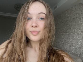 AlbertaClem webcam livejasmin model stream image