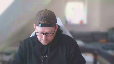 benzinimblut webcam cam4 model stream image