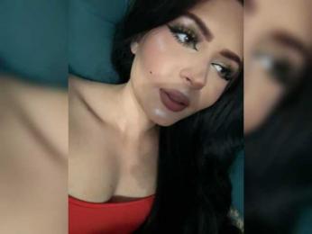 RoyalMinds webcam model stream image