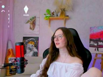 KiraRumGirl webcam model stream image